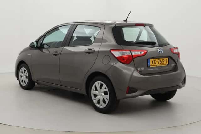 Toyota Yaris (2019) thumbnail 4