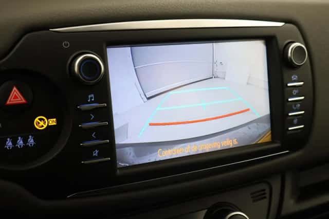Toyota Yaris (2019) thumbnail 5