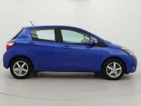 Toyota Yaris (2019) thumbnail 17