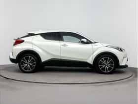 Toyota C-HR (2018) thumbnail 15