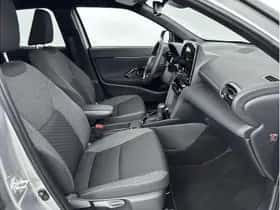 Toyota Yaris Cross (2025) thumbnail 24