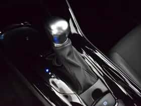 Toyota C-HR (2022) thumbnail 18