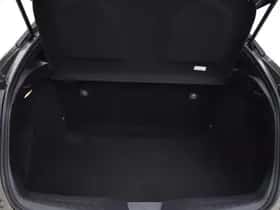 Toyota C-HR (2022) thumbnail 10