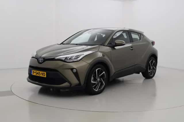 Toyota C-HR (2022) thumbnail 1