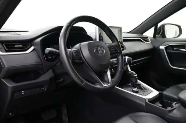Toyota RAV4 (2019) thumbnail 3