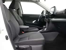 Toyota Yaris Cross (2024) thumbnail 31