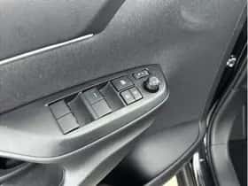 Toyota Yaris Cross (2025) thumbnail 17
