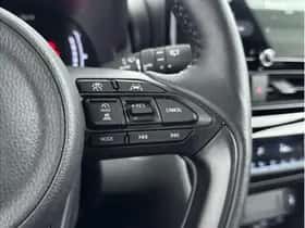 Toyota Yaris Cross (2025) thumbnail 9