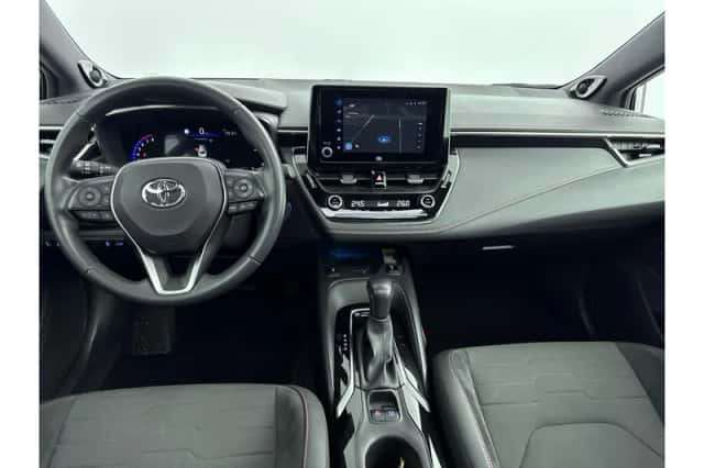 Toyota Corolla (2022) thumbnail 2