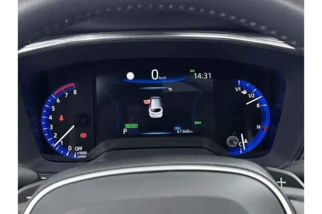 Toyota Corolla (2022) thumbnail 3