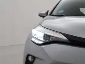 Toyota C-HR (2022) thumbnail 12