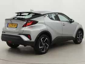 Toyota C-HR (2022) thumbnail 33