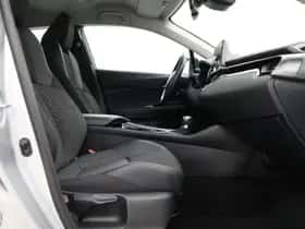 Toyota C-HR (2022) thumbnail 34