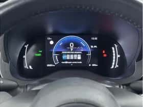 Toyota Yaris Cross (2024) thumbnail 3