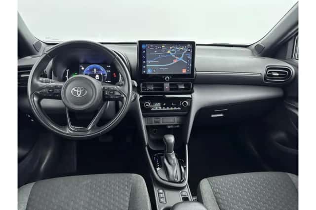 Toyota Yaris Cross (2024) thumbnail 2