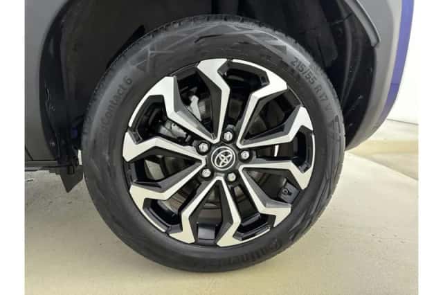 Toyota Yaris Cross (2024) thumbnail 5