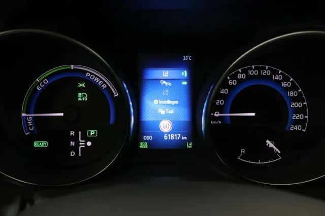 Toyota Auris (2018) thumbnail 3