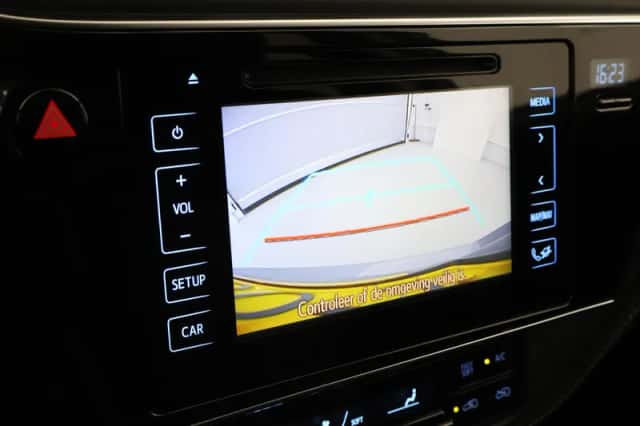 Toyota Auris (2018) thumbnail 6