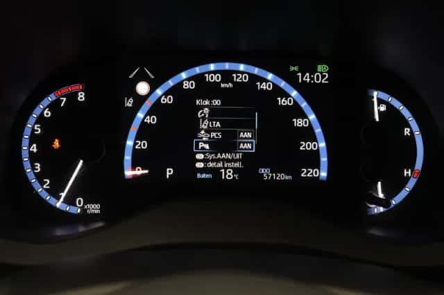 Toyota Yaris Cross (2023) thumbnail 3