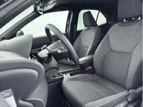 Toyota Yaris Cross (2025) thumbnail 10