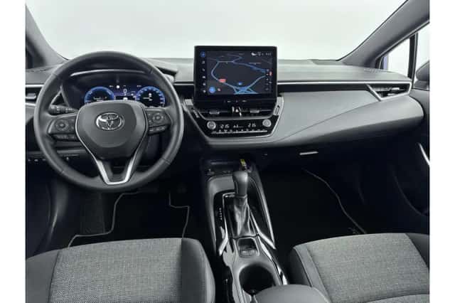 Toyota Corolla (2025) thumbnail 2