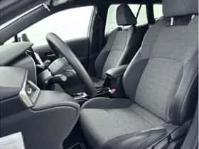 Toyota Corolla (2025) thumbnail 8