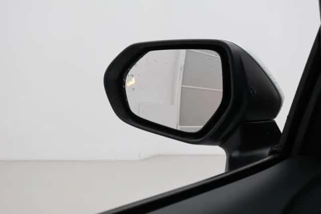 Toyota Yaris Cross (2024) thumbnail 5