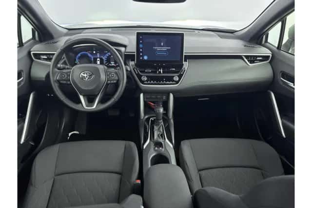 Toyota Corolla Cross (2025) thumbnail 2