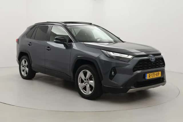 Toyota RAV4 (2023) thumbnail 1