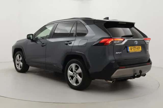 Toyota RAV4 (2023) thumbnail 4