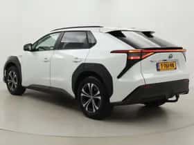 Toyota bZ4X (2023) thumbnail 5