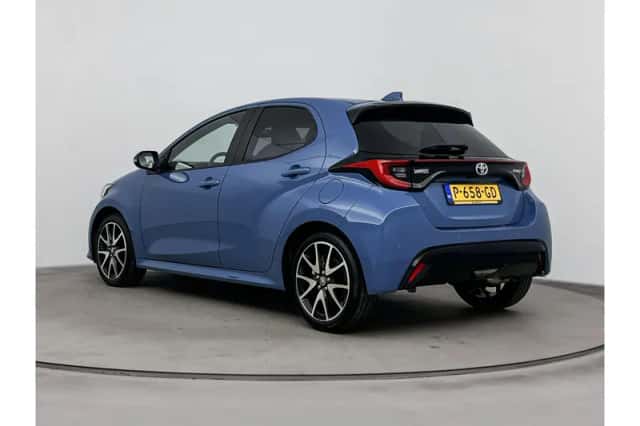 Toyota Yaris (2022) thumbnail 4