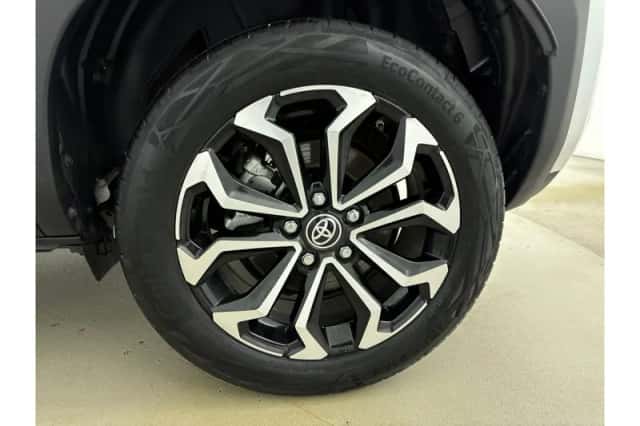 Toyota Yaris Cross (2021) thumbnail 5