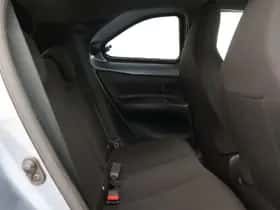 Toyota Aygo X (2024) thumbnail 32