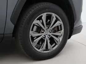 Toyota RAV4 (2024) thumbnail 18