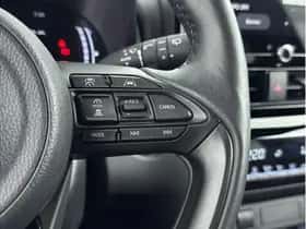 Toyota Yaris Cross (2025) thumbnail 8