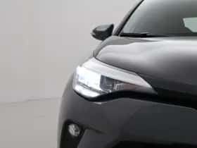 Toyota C-HR (2023) thumbnail 13
