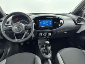 Toyota Aygo X (2024) thumbnail 2