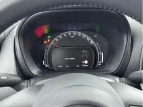 Toyota Aygo X (2024) thumbnail 3