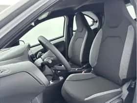 Toyota Aygo X (2024) thumbnail 9