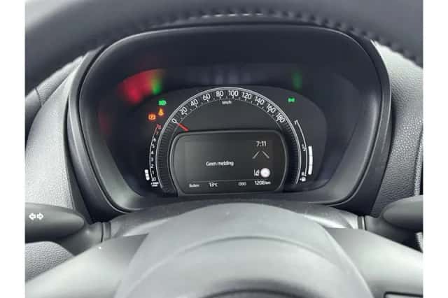 Toyota Aygo X (2024) thumbnail 3