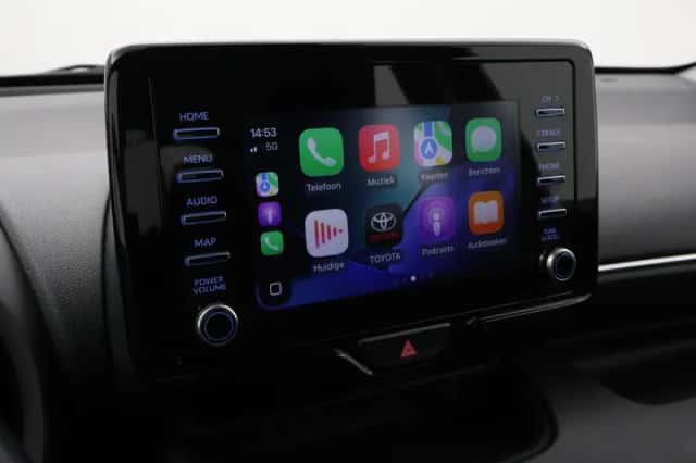 Toyota Yaris (2021) thumbnail 5
