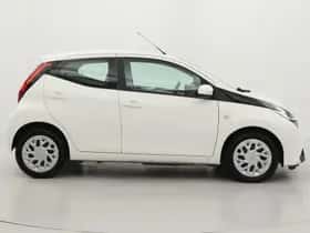 Toyota Aygo (2021) thumbnail 16