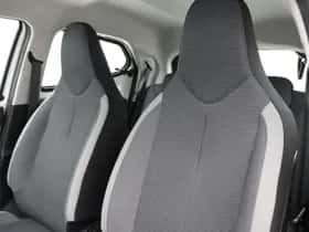 Toyota Aygo (2021) thumbnail 9