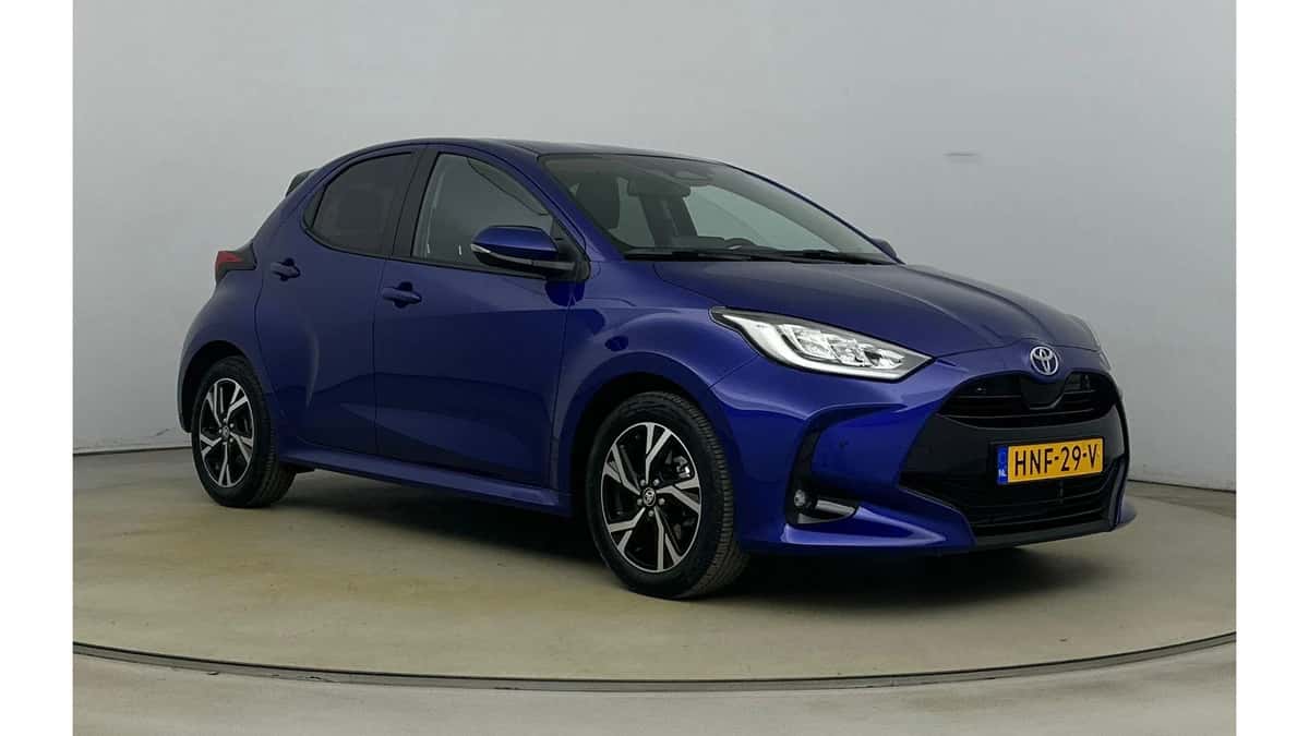 Toyota Yaris (2025) — foto 1