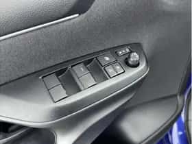 Toyota Yaris (2025) thumbnail 15