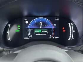 Toyota Yaris (2025) thumbnail 3