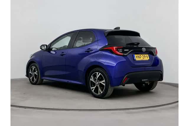 Toyota Yaris (2025) thumbnail 4