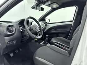 Toyota Aygo X (2025) thumbnail 13
