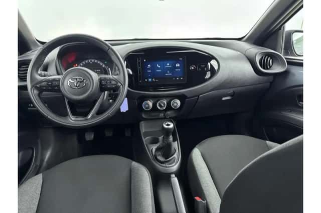 Toyota Aygo X (2024) thumbnail 2